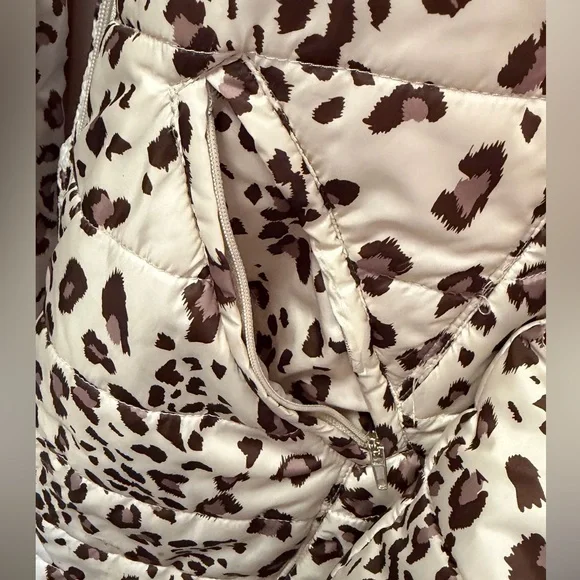 Sold - Picture 6 of 10